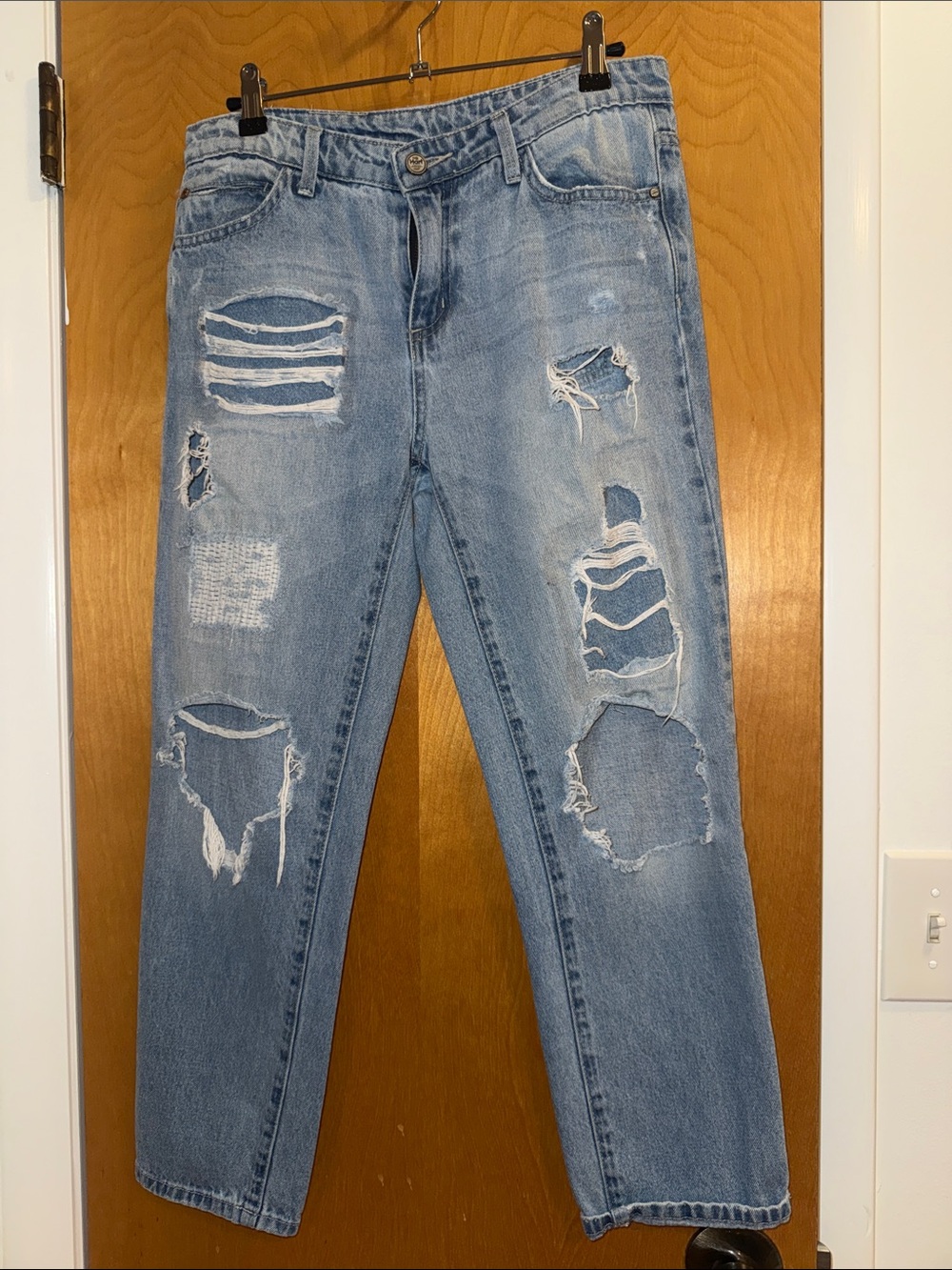 Relaxed Light Blue Distressed Women’s Jeans